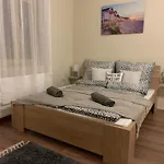 Centrum Vendeghaz * מישקולץ